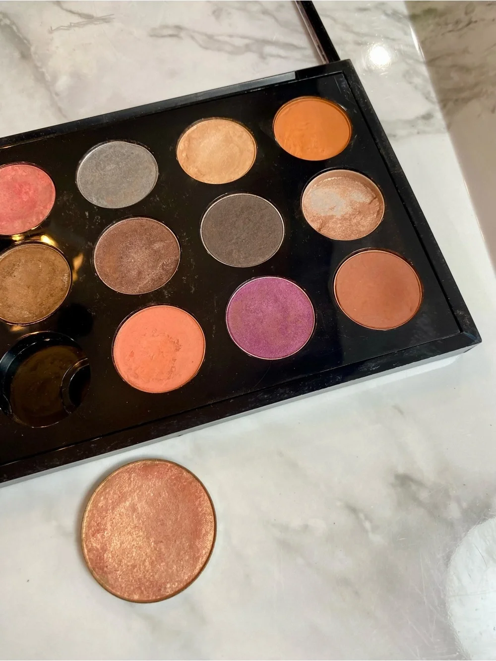 MAC Cosmetics Built From Scratch Customizable Pro Pallet & 1 Free Highlighter